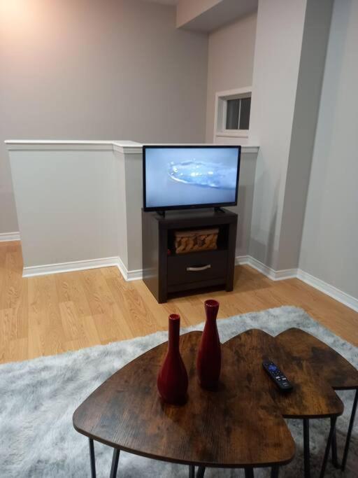 Adorable Private Suite In Ajax, Unique 2 Story Exterior photo